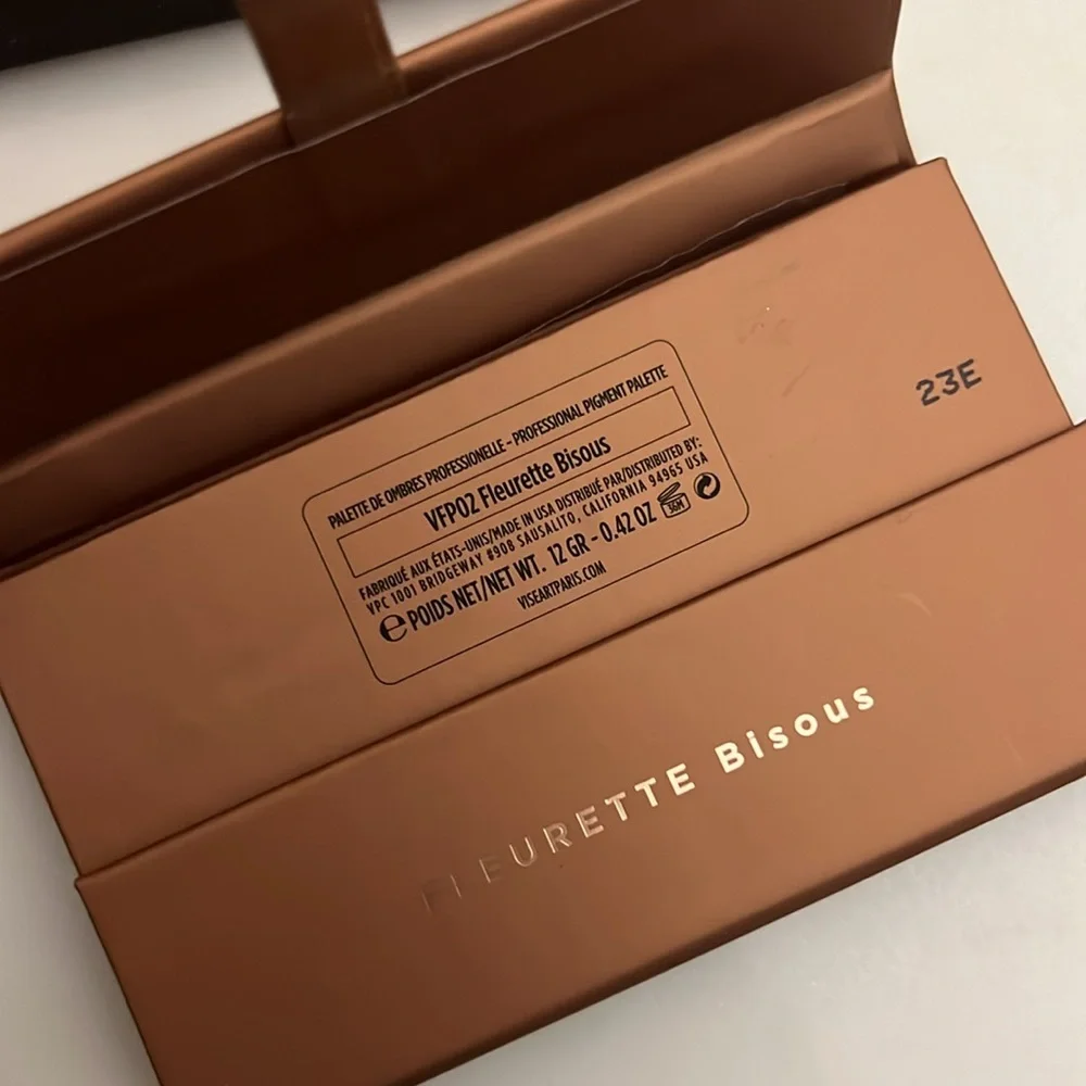 VISEART FLEURETTE BISOUS EYESHADOW AND FACE PALETTE